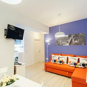 Colorful And Diaphanous- 3bd 1bth - Peral Apartamento Sevilha